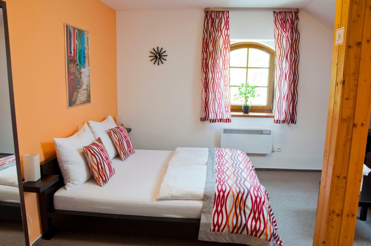 Penzion Krásný sklep Znojmo Esterno foto